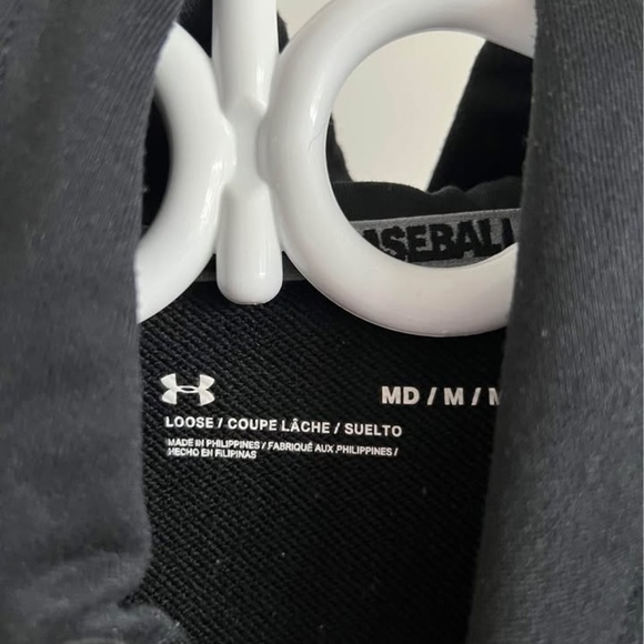 Men’s MEDIUM Under Armour Short Sleeve Baseball Hoodie - Picture 3 of 3